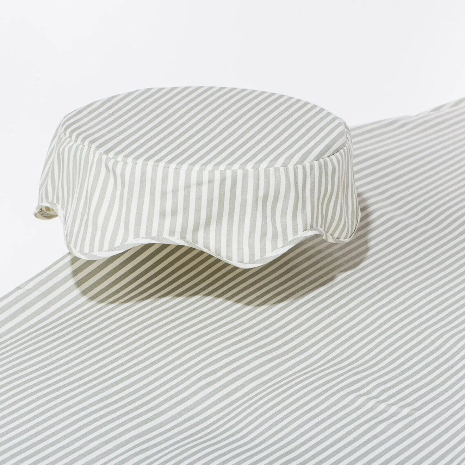 The Al Fresco Sun Lounger Cover - Lauren'S Sage Stripe^Business & Pleasure Co. Fashion