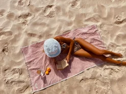 The Beach Towel - Lauren'S Pink Stripe^Business & Pleasure Co. Outlet