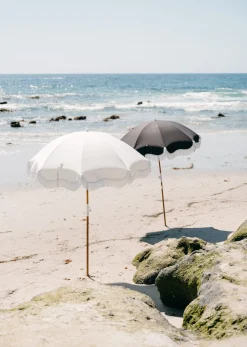 The Holiday Beach Umbrella - Vintage Black^Business & Pleasure Co. Sale