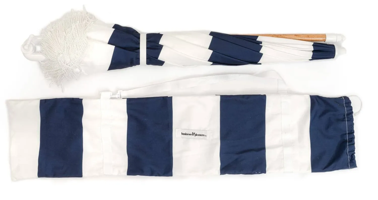 The Holiday Beach Umbrella - Navy Capri Stripe^Business & Pleasure Co. Clearance