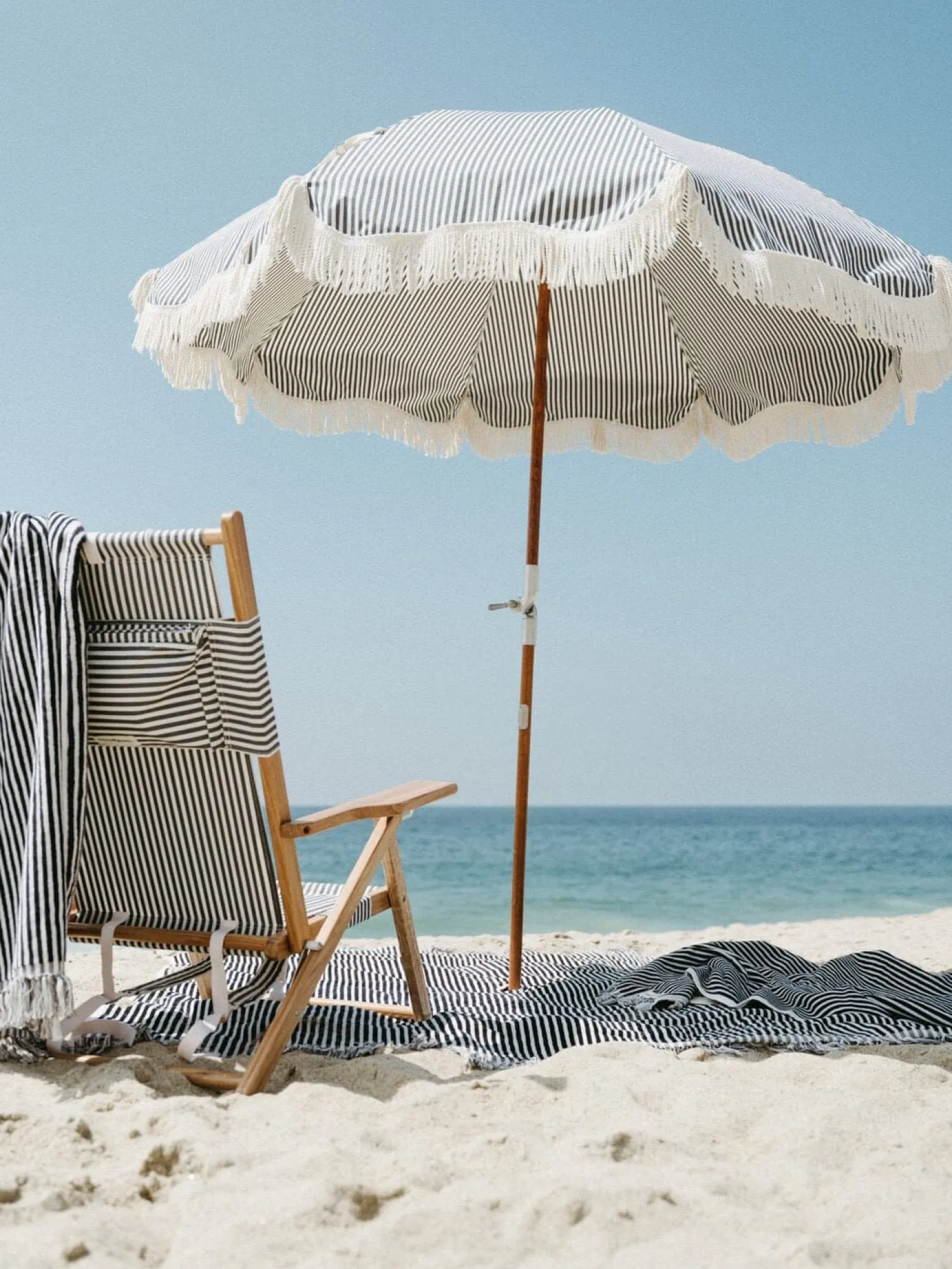The Premium Beach Umbrella - Lauren'S Navy Stripe^Business & Pleasure Co. Sale